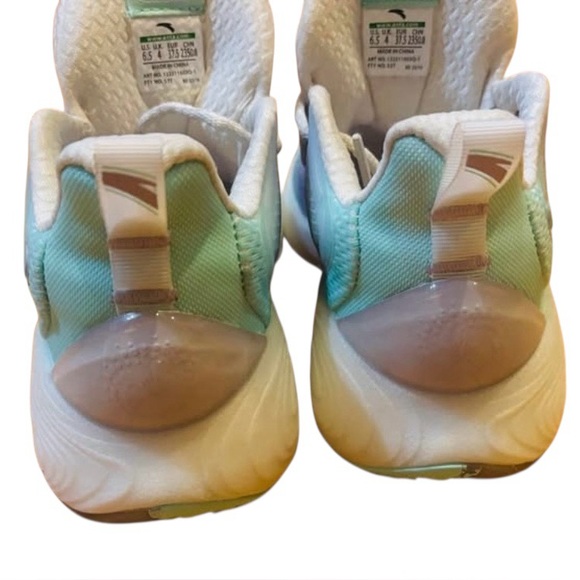 Anta Bubble Bomb Shoes Basketball Athletic White and Purple Size 6,5 - Picture 2 of 5